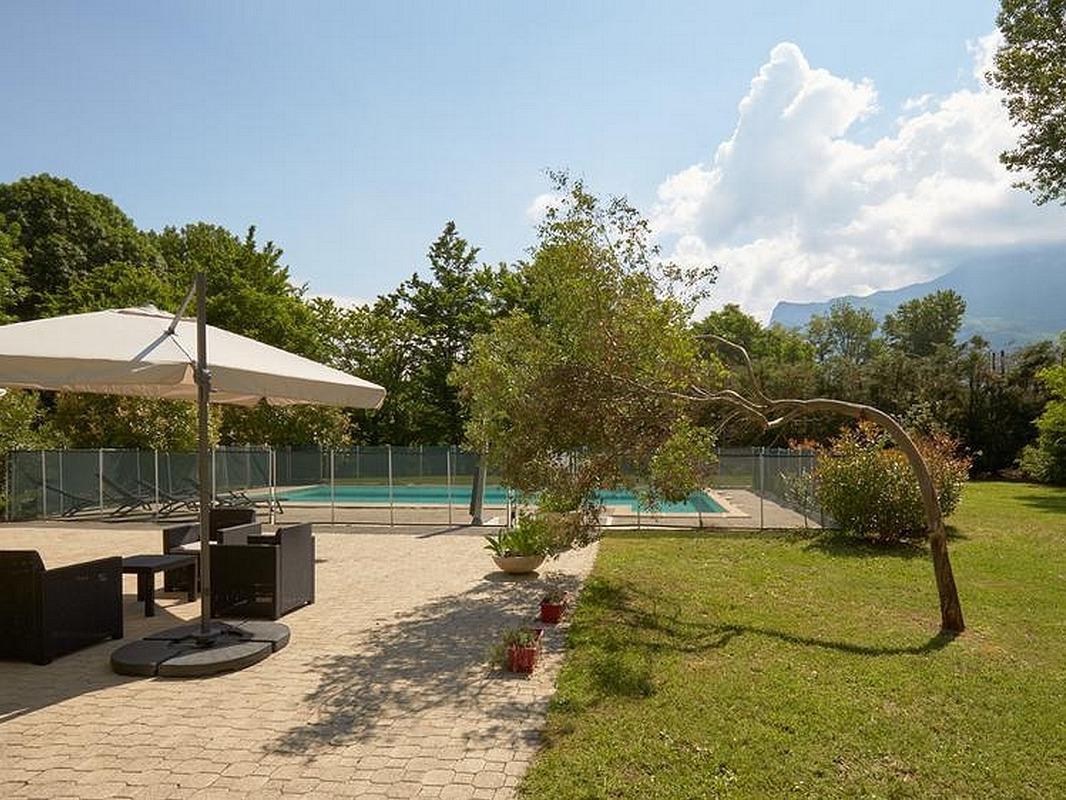 Logis Des Trois Massifs Ξενοδοχείο Claix  Εξωτερικό φωτογραφία